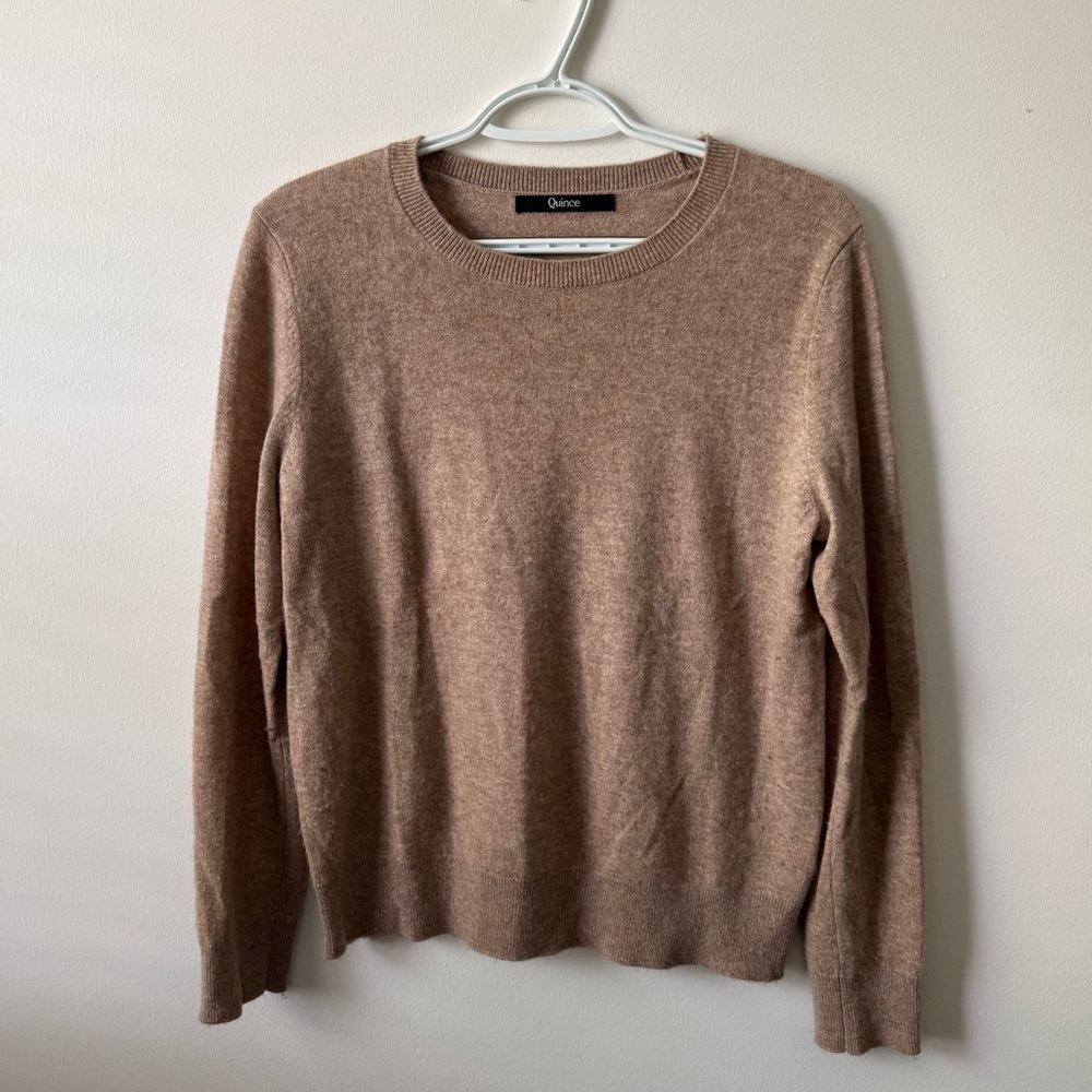 Quince Cashmere Sweater Sz M Crewneck Preppy Soft Minimalist Luxury